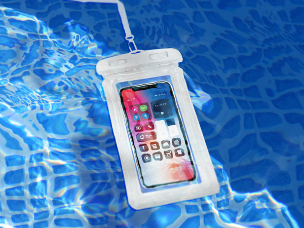 水に浮く防滴携帯ケース(２色アソート)